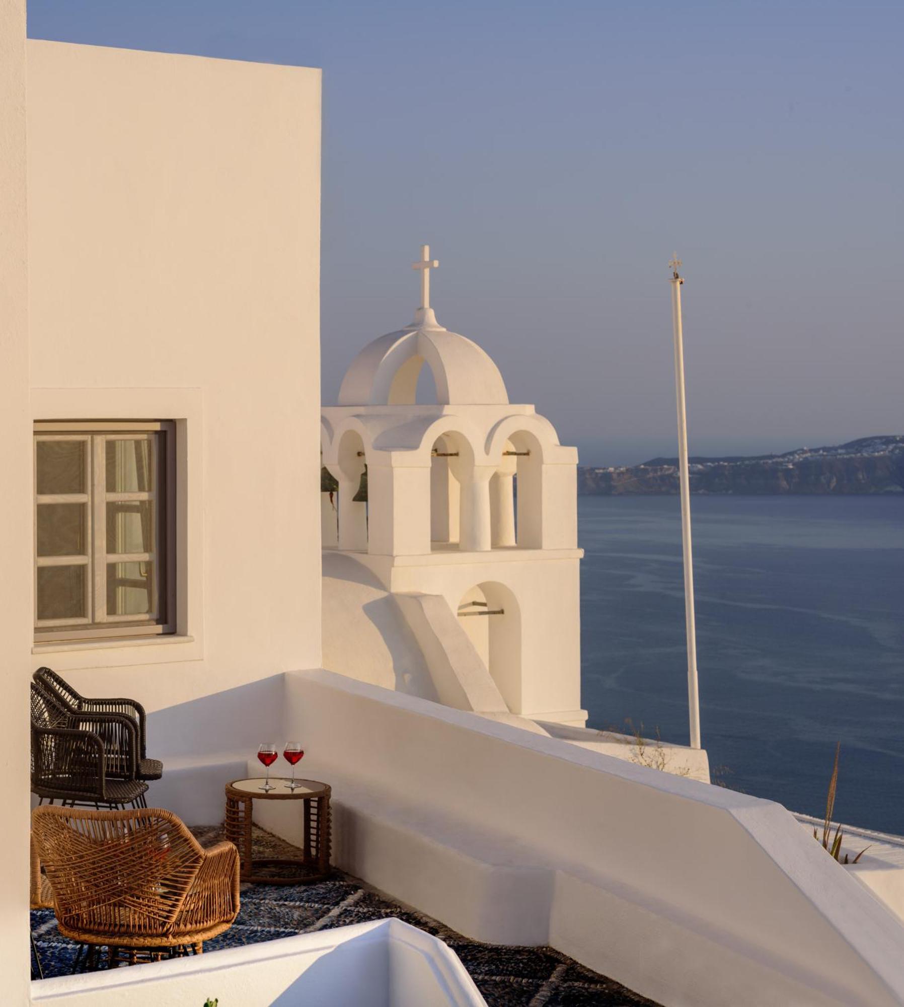 Anemos Family Suites Firá Buitenkant foto