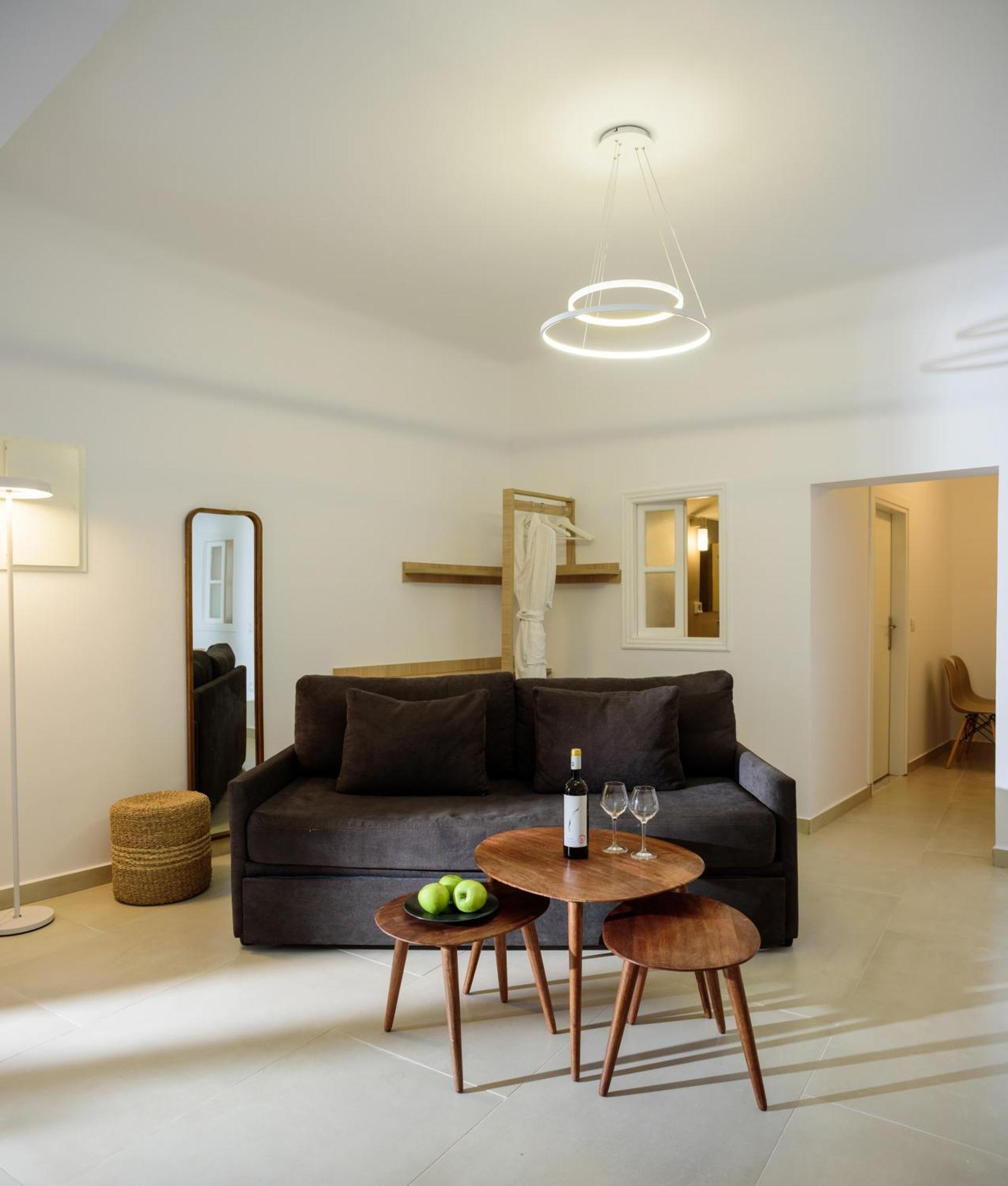 Anemos Family Suites Firá Buitenkant foto
