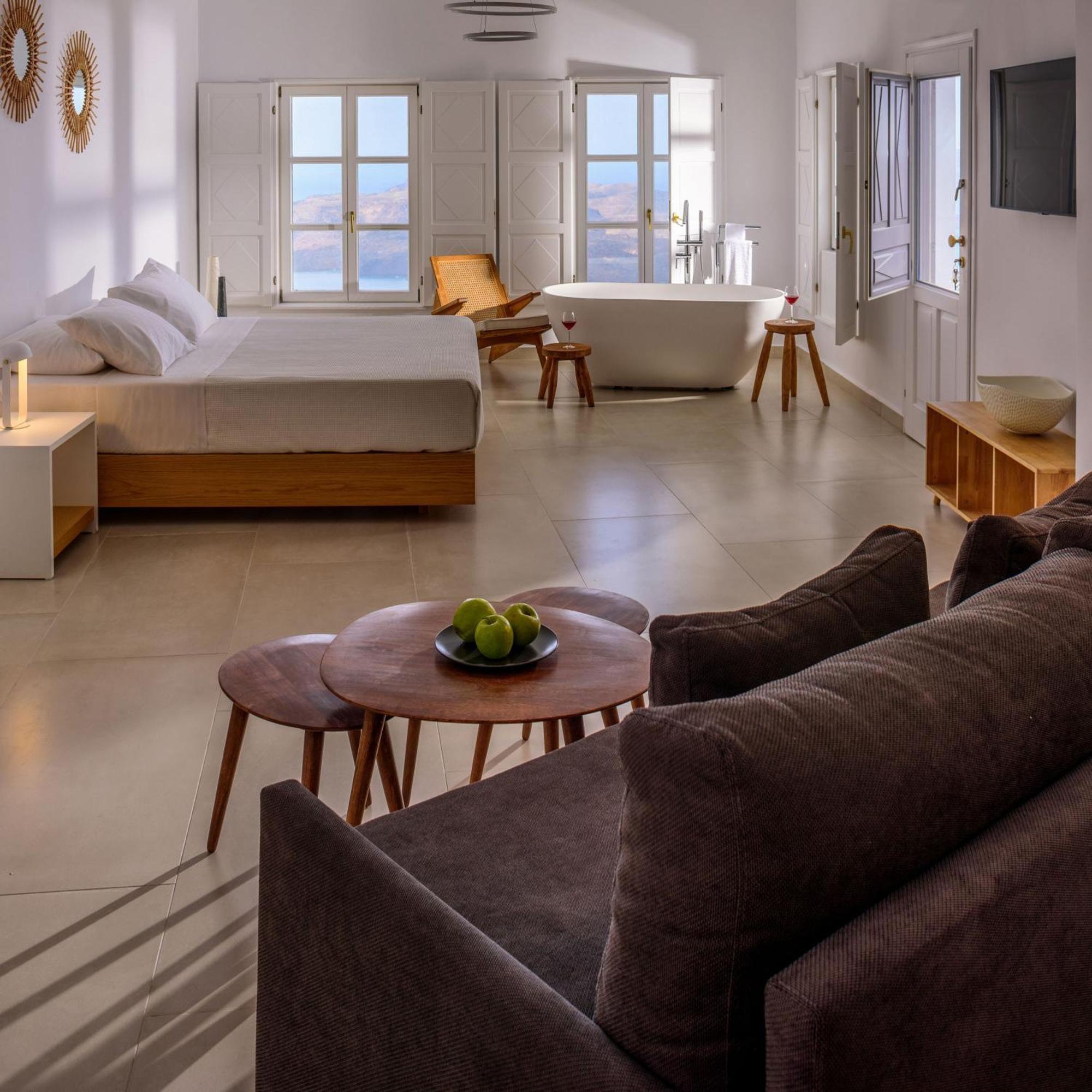 Anemos Family Suites Firá Buitenkant foto