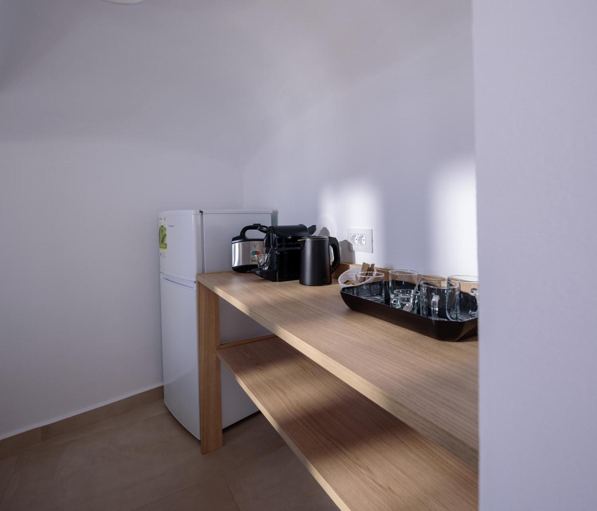 Anemos Family Suites Firá Buitenkant foto